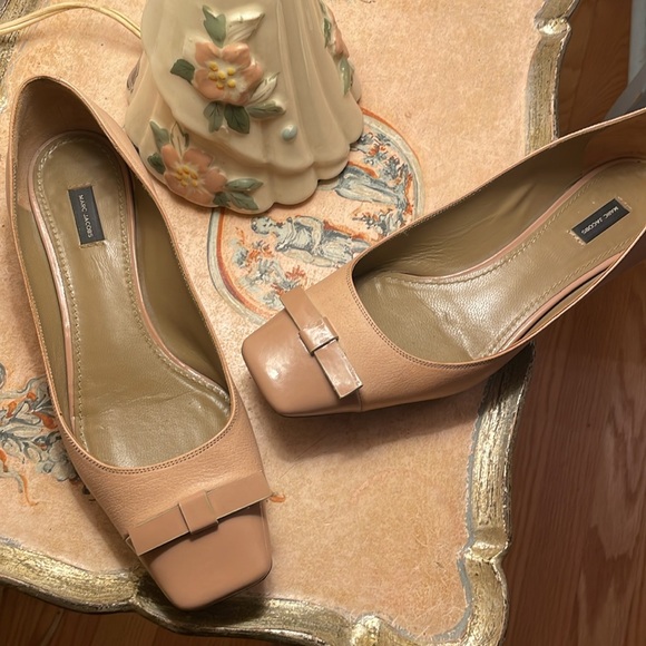Marc Jacob’s 2 toned patent leather and kidskin flats with bows - Picture 15 of 15